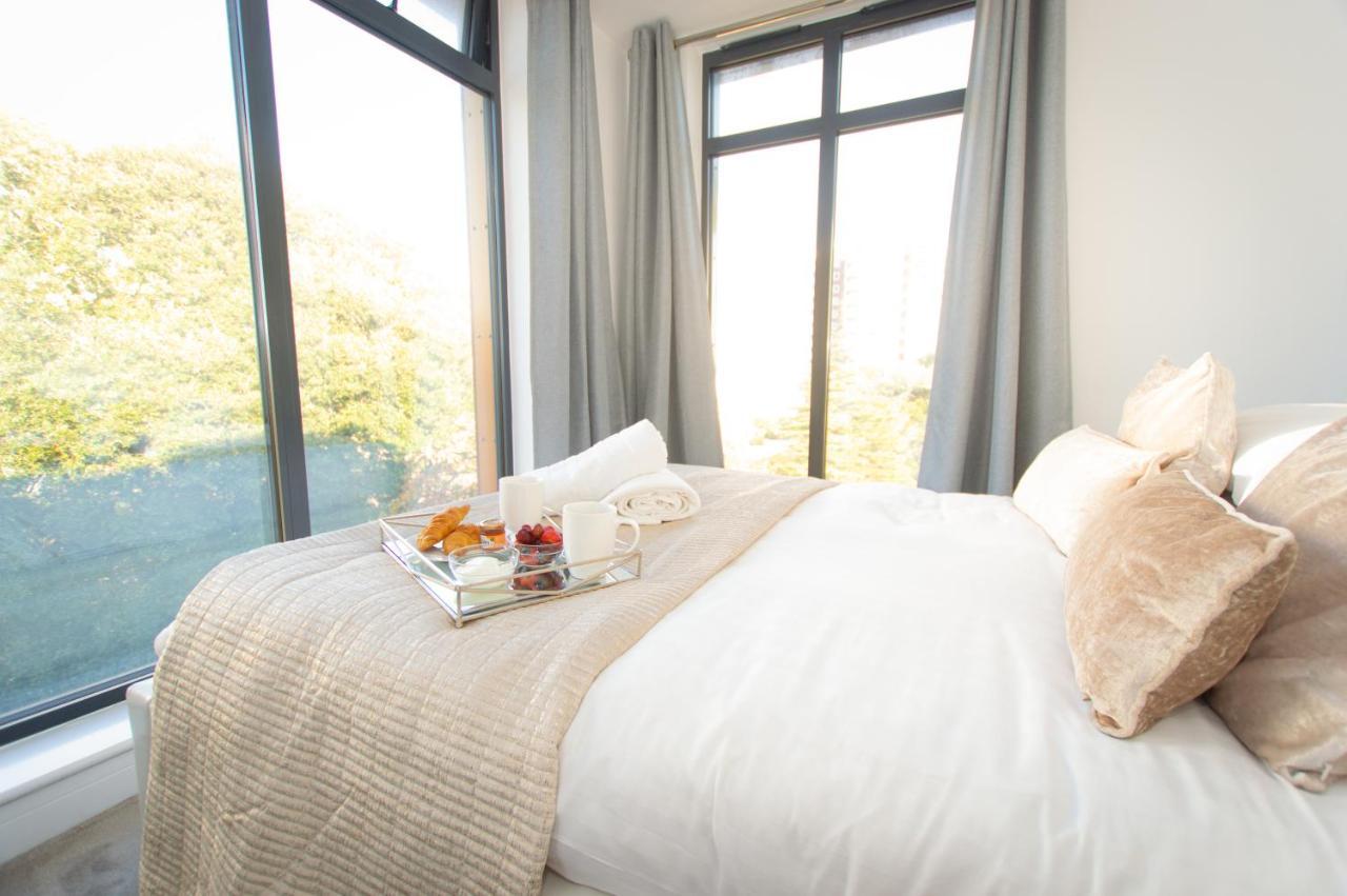 * Panoramic Penthouse With Sea & City Views 伯恩茅斯 外观 照片