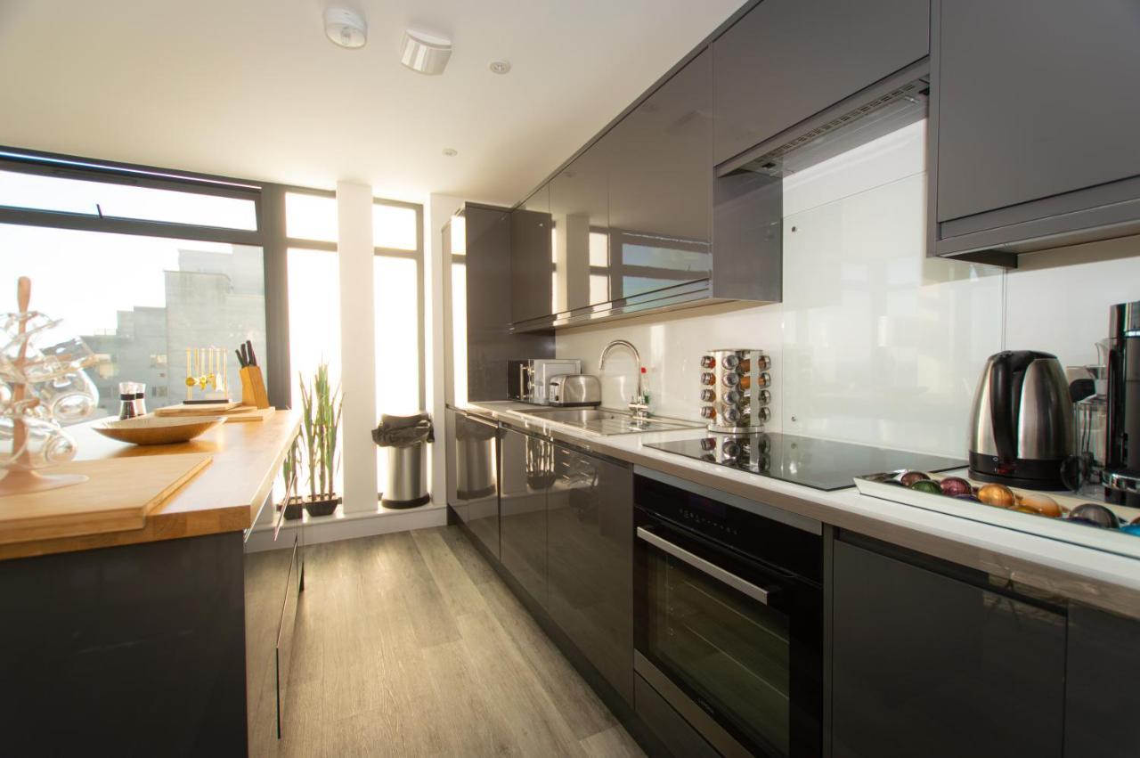 * Panoramic Penthouse With Sea & City Views 伯恩茅斯 外观 照片